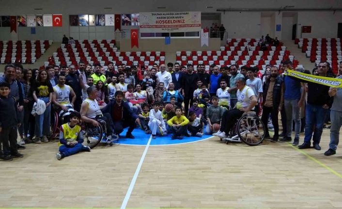 Muş BESK, Çanakkale Boğazgücü Gençlik ve Spor Kulübü’nü 83-54 yendi