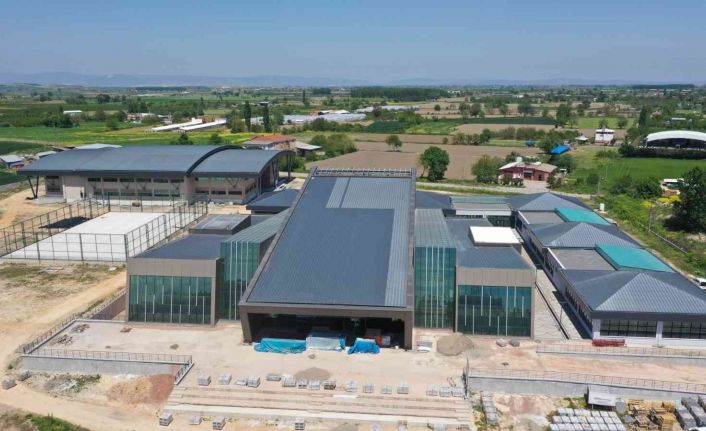 Mustafakemalpaşa Gençlik Merkezi Sosyal Yaşam ve Spor Tesisleri gün sayıyor