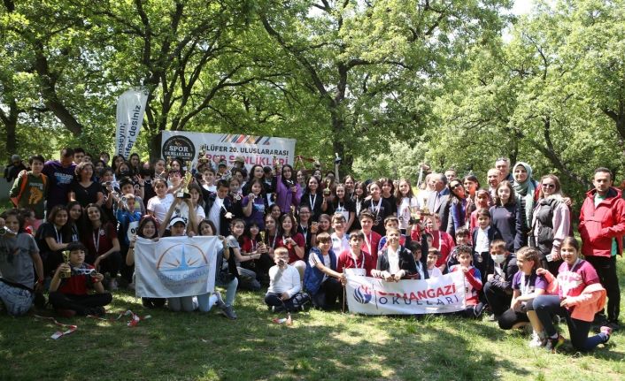 Nilüfer Spor Şenlikleri’nde oryantiring ve plaj voleybolu heyecanı