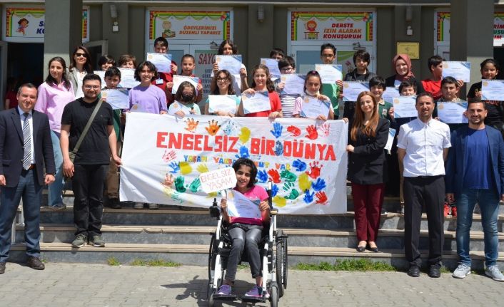 Öğrenciler, öğretmenleriyle birlikte engelsiz dünya için robotik ürün geliştirdi