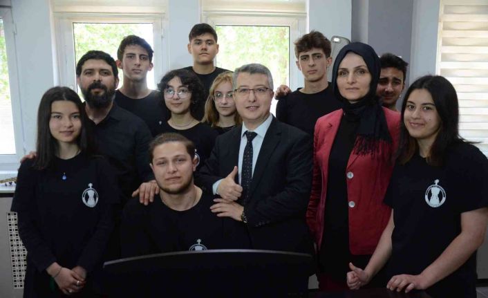 Öğrencilerin ‘Vatan Marşı’ klipi gurur kaynakları oldu