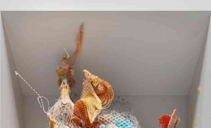 Refik Anadol’un “Casa Batllo: Yaşayan Mimari” adlı NFT eseri açık artırmada 1,38 milyon dolara satıldı