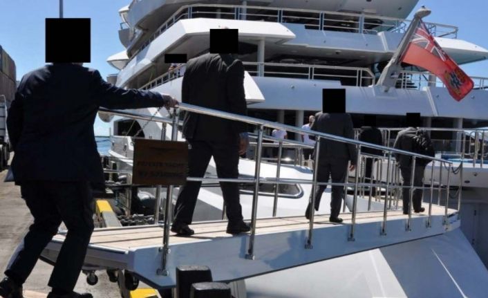 Rus oligarkın 300 milyon doalarlık yatına ABD’nin talebi üzerine Fiji’de el konuldu