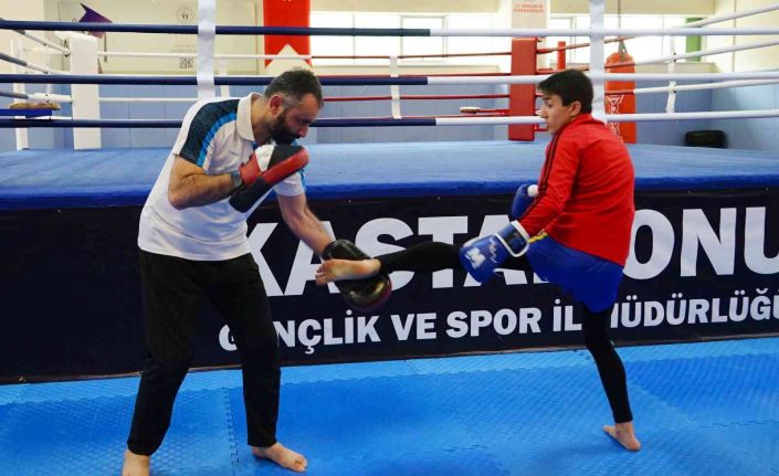 Şampiyon olabilmek için her gün 90 kilometre yol kat ediyor