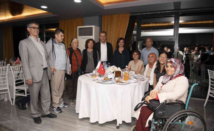 Seçer: “Mersin’de kayıt altına alınması gereken özel birey sayısı 200 binlerin üzerinde”