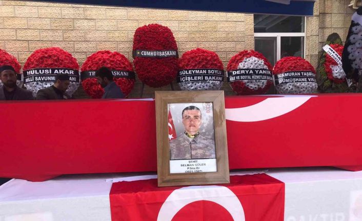 Şehit Piyade Er Selman Güler memleketi Gümüşhane’de gözyaşlarıyla son yolculuğuna uğurlanıyor