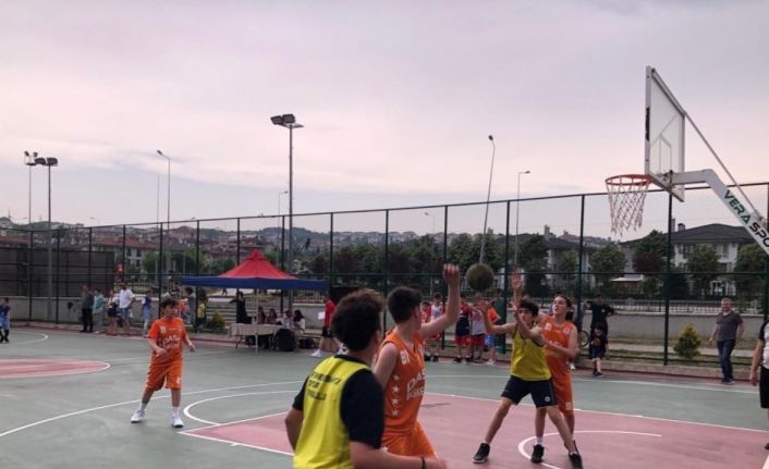 Sokaklar bizim 3x3 basketbol turnuvası heyecana sahne oldu