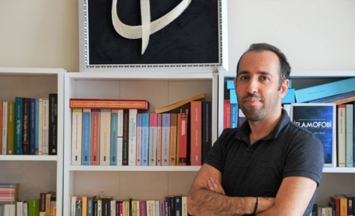 Sosyolog Doç. Dr. Adem Palabıyık: "Bu ülkede FETÖ’cülerden sonra kaçan tek isim 15 Temmuz gecesi Kılıçdaroğlu’dur"