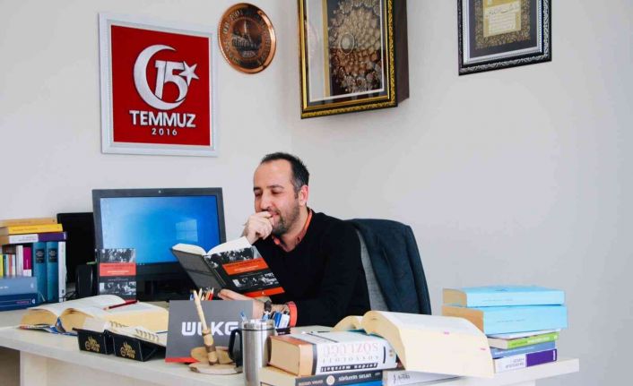 Sosyolog Doç. Dr. Adem Palabıyık: “Ülkemiz, göçmenler için ‘Çoğulcu Göç Politikası’nı (ÇGP) ve ‘Tabakalı Vatandaşlık Modeli’ni uygulamalıdır”