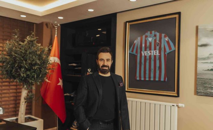 Süleyman Adanur: "Trabzonspor’un şampiyonluğu dünya çapında Trabzon kentine, insanına yakışır şekilde kutlandı"