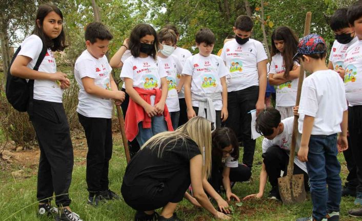 Tarım ve Çocuk Çalıştayı’nda çocuklar,  modern tarım köyü projesi istedi