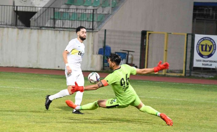 TFF 2. Lig: Tarsus İdman Yurdu: 1 - Karacabey Belediyespor: 4  (Penaltılar)