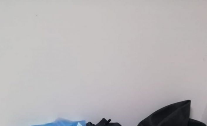 Ticari araçla yasadışı yollarla yurtdışına çıkmaya hazırlanan 10 düzensiz göçmen yakalandı