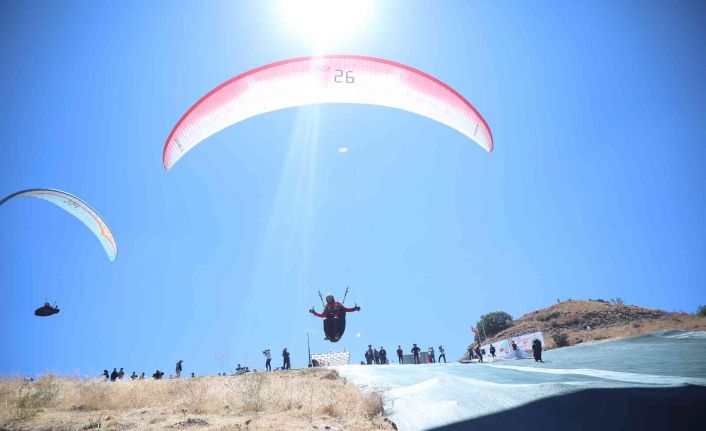 Türkiye Yamaç Paraşütü Şampiyonası başlıyor