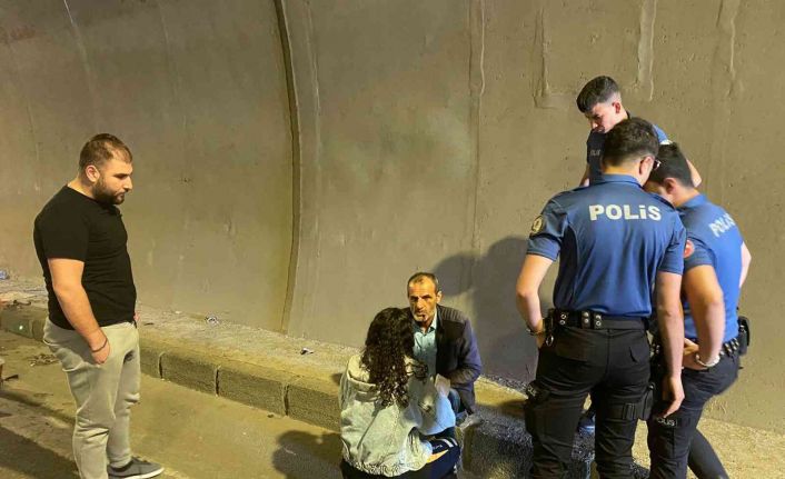 Üsküdar Şile Otoyolu’nda makas atarak ilerleyen sürücü kaza yaptı: 3 yaralı