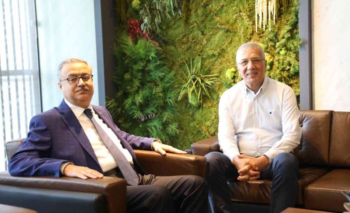 Vali Su, Mezitli’ye veda etti