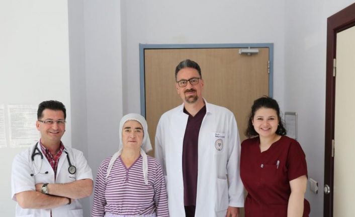 Yorgunluk ve iştahsızlık şikayetleri olan hastanın belinden 16 cm’lik kitle çıktı