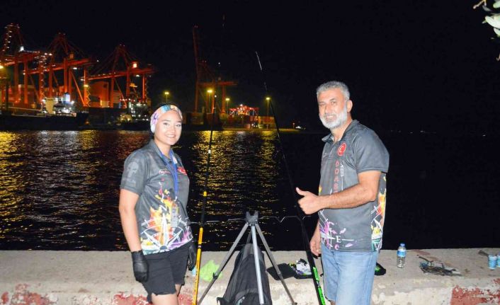 Babalar ve çocuklar birlikte yarıştı