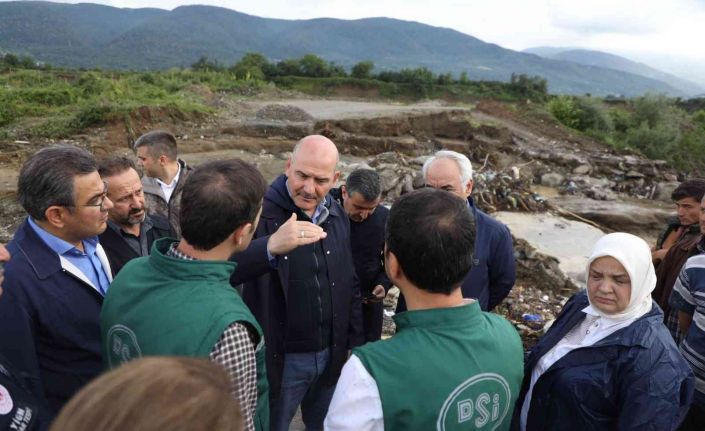 Bakan Soylu, selin vurduğu Düzce’de inceleme yaptı