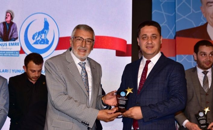 Başkan Bozkurt Ülkü Ocakları Eskişehir İl Başkanlığının ödül törenine katıldı