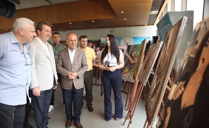 Bergama’da 86. Kültür ve Sanat Festivalinin 2. günü dolu dizgin geçti