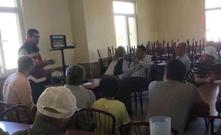 Bingöl’de üreticiler kene konusunda bilgilendirildi