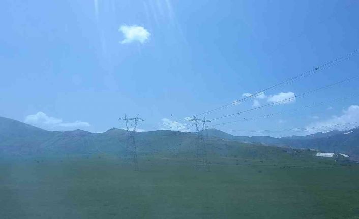 Bitlis’te semalarında helikopter hareketliliği