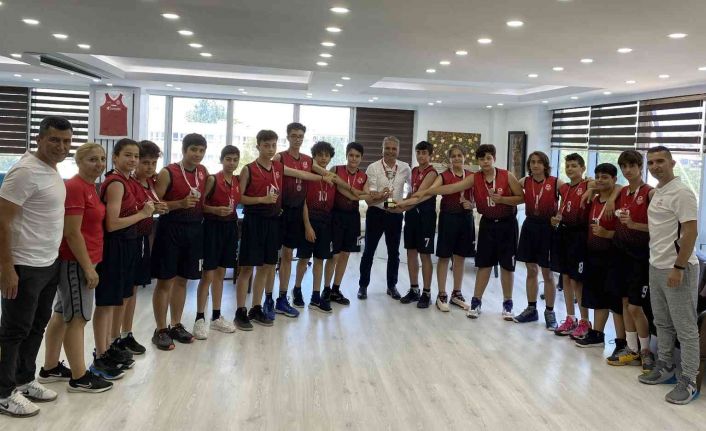 Boylarından büyük işi başardılar