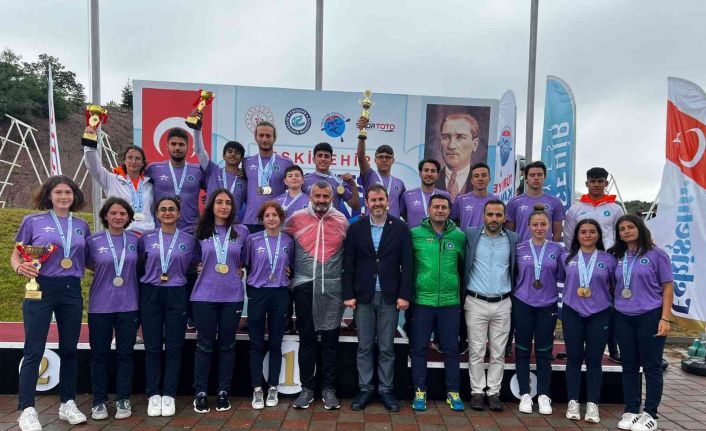 Bursa Büyükşehir Belediyespor Kulübü Kanocuları, Eskişehir’den 4 kupa, 36 madalyayla döndü
