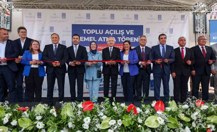 CHP Genel Başkanı Kılıçdaroğlu, Kuşadası’nda toplu açılış ve temel atma törenine katıldı