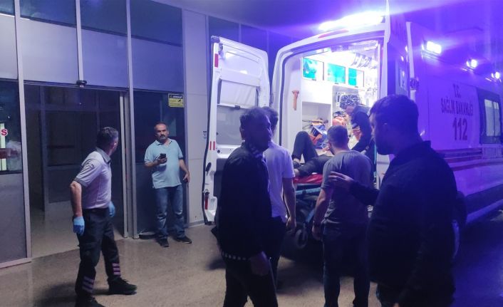 Eğlence merkezine tüfekle ateş açıldı : 1’i polis 6 yaralı