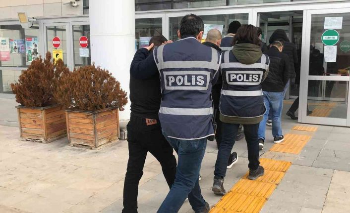 Elazığ’da 38 yıl 8 ay kesinleşmiş hapis cezası bulunan 7 şüpheli tutuklandı