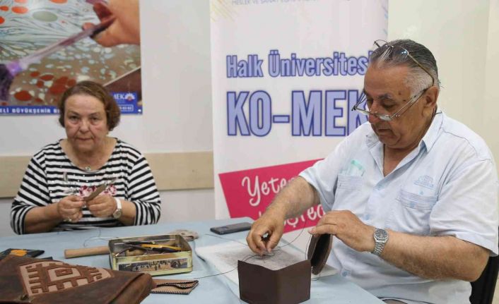 Evlilikte olduğu gibi eğitimde de hiç ayrılmadılar