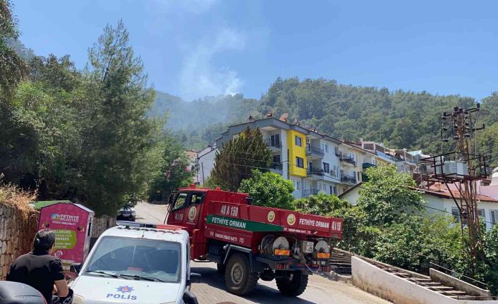 Fethiye ve Seydikemer’de çıkan orman yangınları söndürüldü