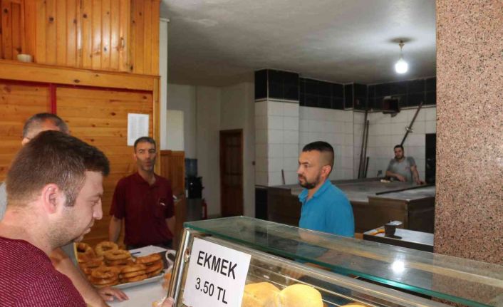 Fırıncılar 4 TL olmasını istiyor, 3 buçuk TL’ye ekmek satan fırınlara ceza yağdı