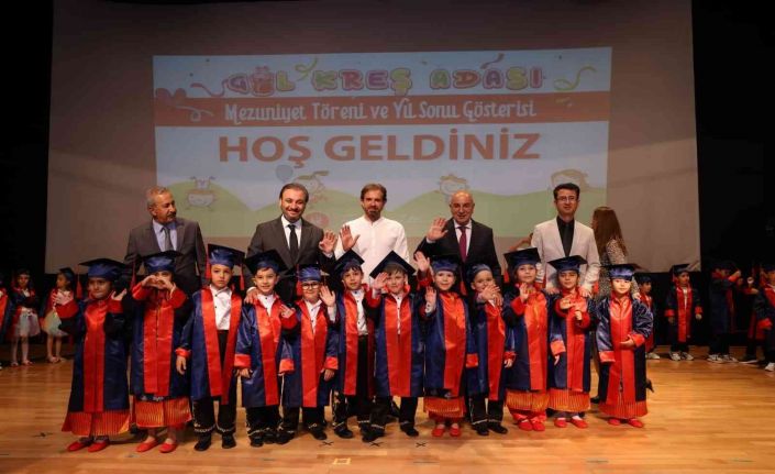 Gül Kreş Adası’nın minikleri mezun oldu