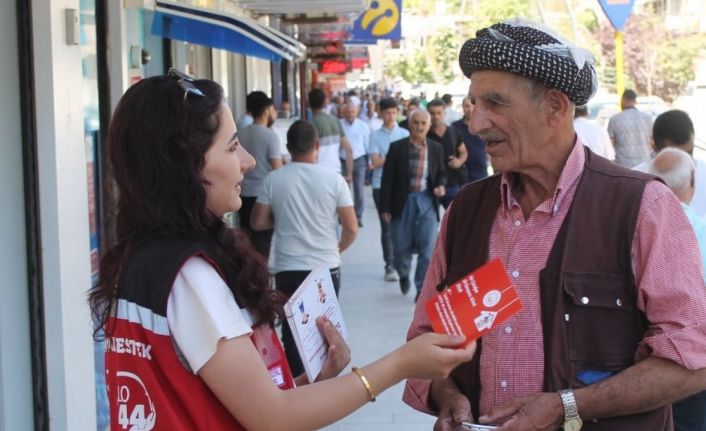 Hakkari’de “Koruyucu Aile Günü” standı kuruldu