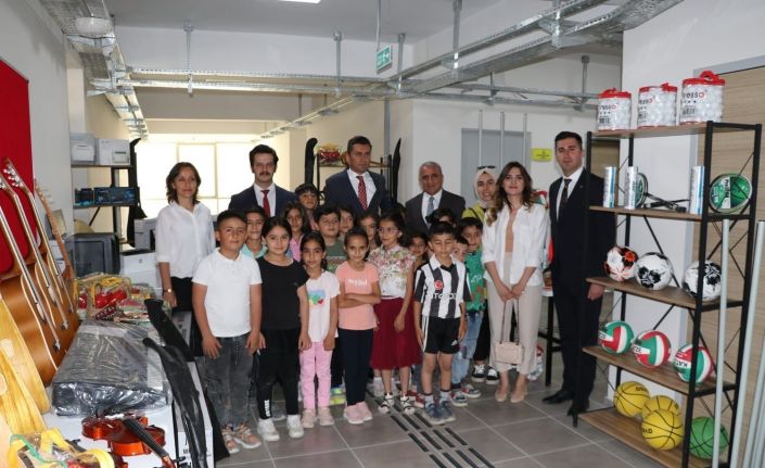 Hakkari’de ’Temel eğitimde 10 bin okul’ projesi