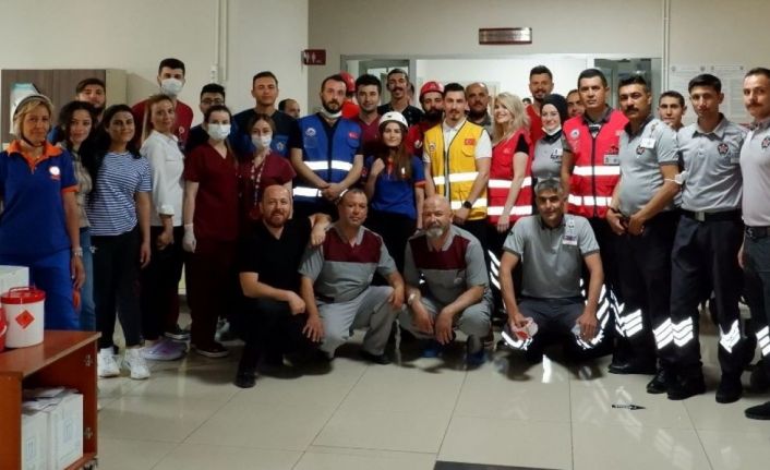 Hastanede yangın tatbikatı gerçeğini aratmadı