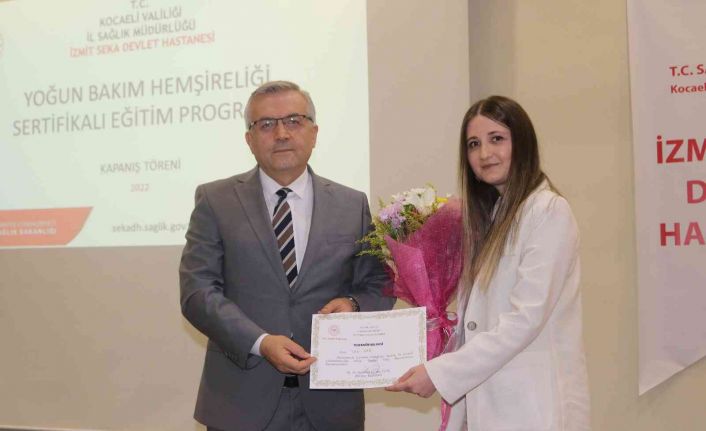 Hemşireler sertifikalarına kavuştu