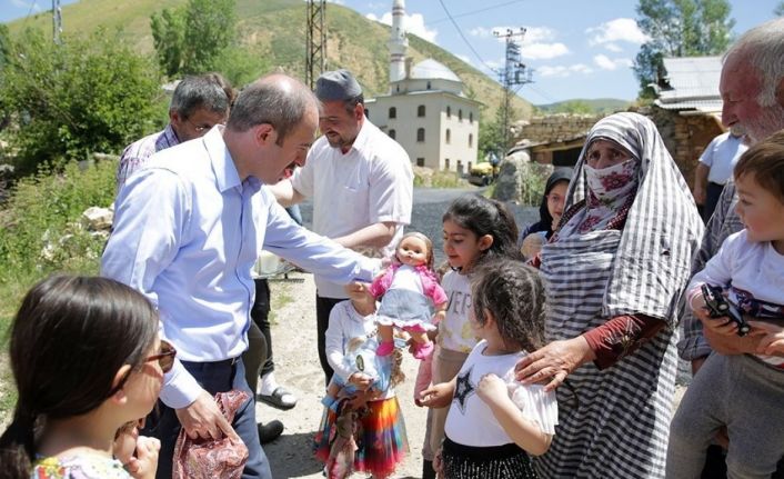 Heybetepe’de köy içi yollar tarihinde ilk kez asfaltla kaplandı