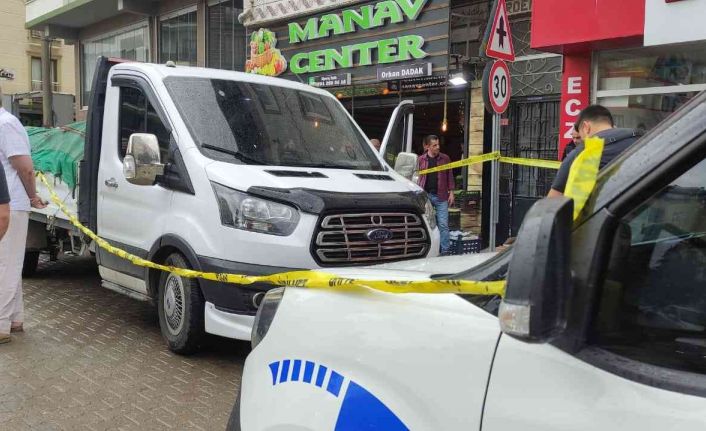 Husumetlisinin işyerine kurşun yağdırdı