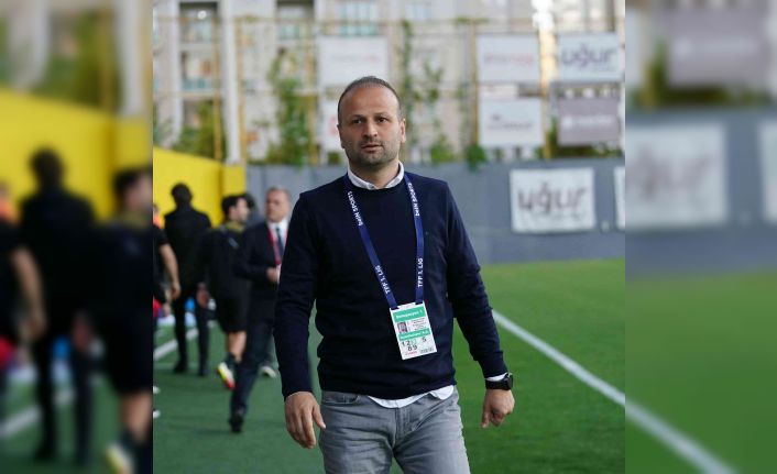 İstanbulspor, Osman Zeki Korkmaz ile 3 yıllık yeni sözleşme imzaladı