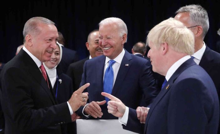 Johnson’dan Erdoğan’ın tahıl krizindeki liderliğine övgü