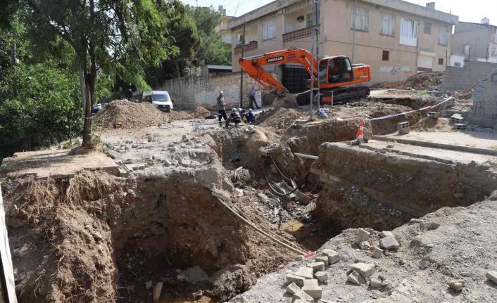 Kahta Belediyesi ilçenin en eski çeşmesini yeniliyor