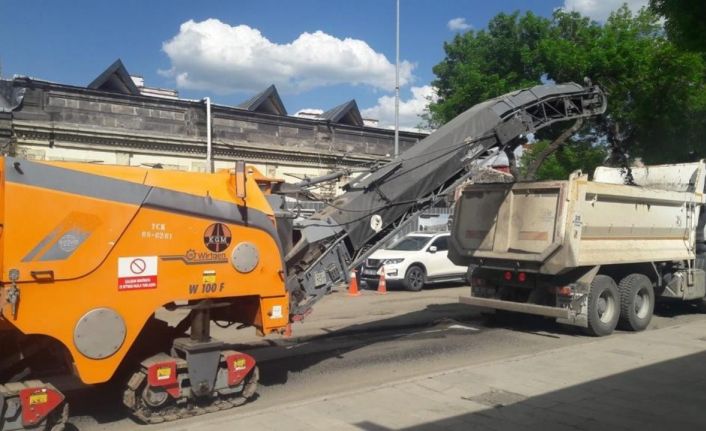 Kars’ta yol çalışmaları başladı