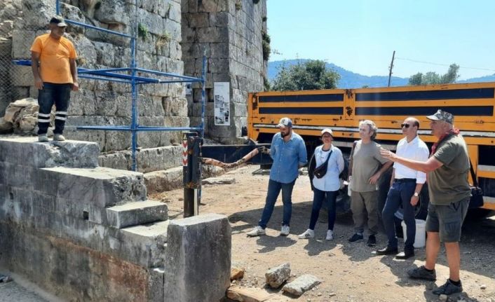 Kaunos Antik Kenti Tiyatro alanında incelemelerde bulunuldu