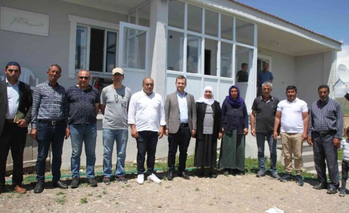 Kaymakam Demirer’den şehit ailesi ve askerlere ziyaret