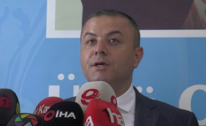 ("Kayseri Ülkü Ocakları’ndan ’İzmir Marşı’ açıklaması" başlıklı haberimiz aşağıdaki şekilde düzeltilerek yeniden geçilmiştir)