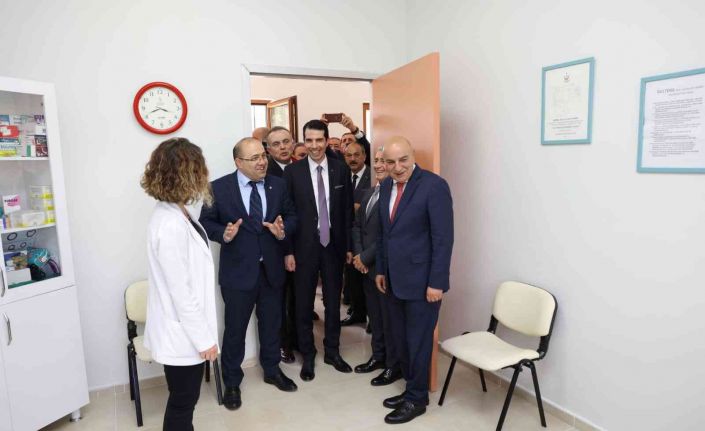 Keçiören’de Şehit Oğuzhan Duyar Aile Sağlığı Merkezi’nin açılışı yapıldı